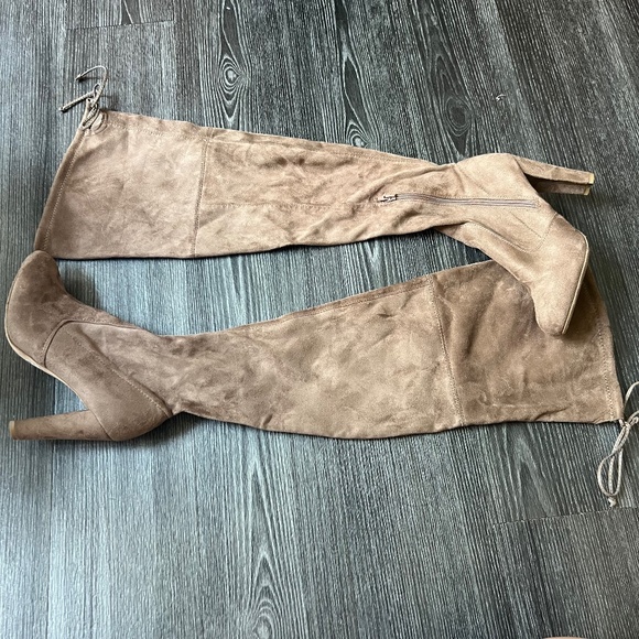 Beige Suede Thigh-High Heeled Boots – Size 8.5 – Lace-Up & Zip Detail - Picture 1 of 4